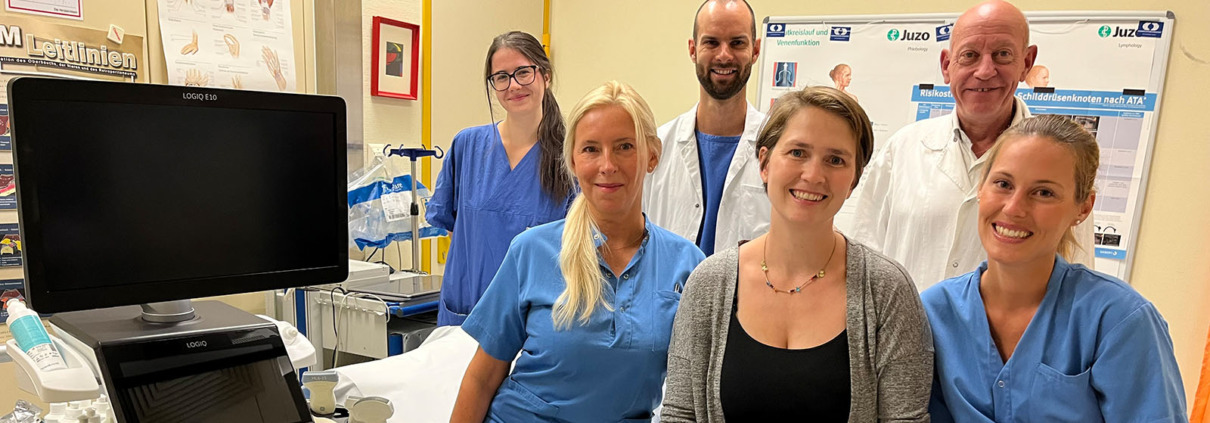 Gruppenbild mit Patientin mit Diagnose Long-QT-Syndrom